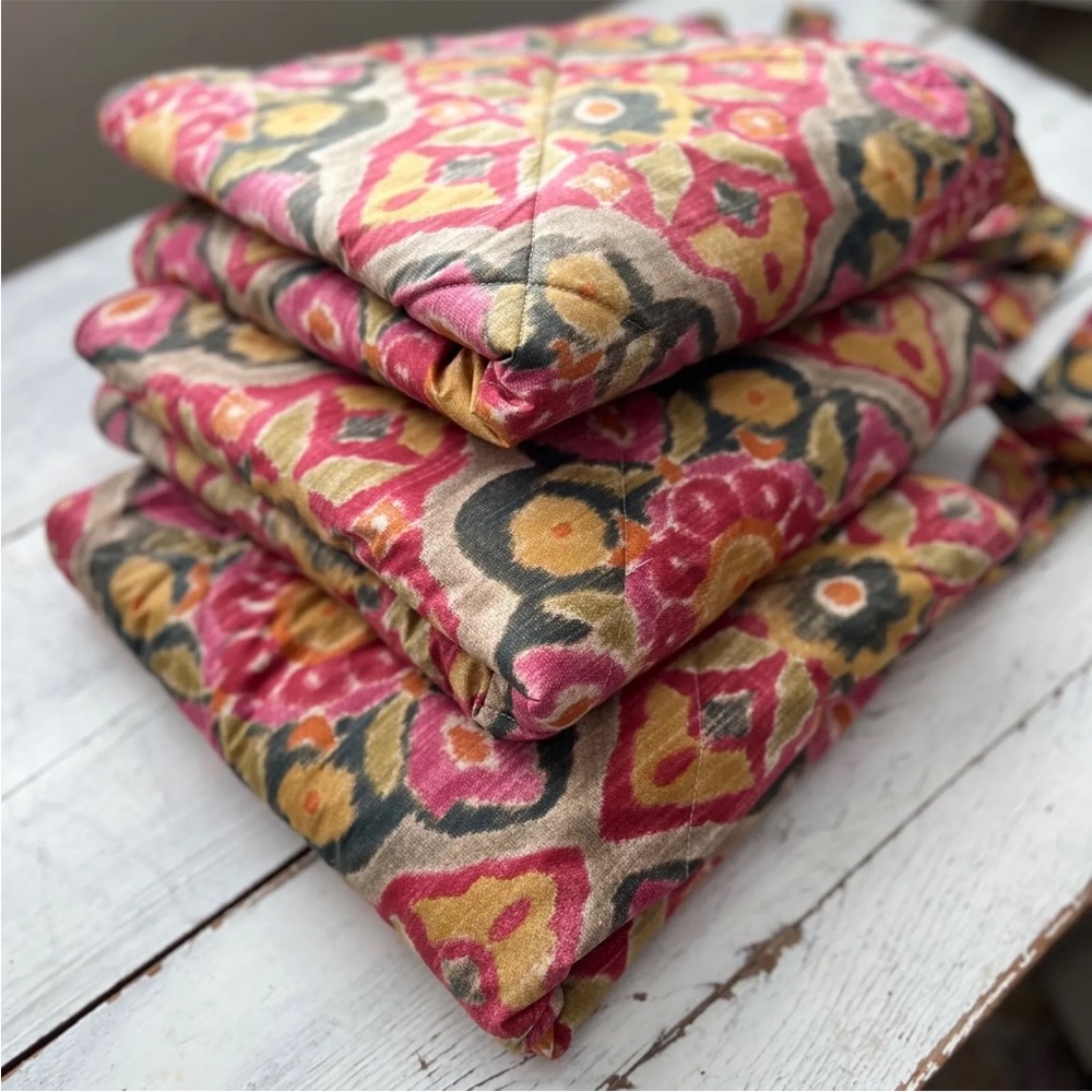 Set of 3 POTTERY BARN Quilted EURO Shams Floral Watercolor Medallion rose - gold - Picture 8 of 8